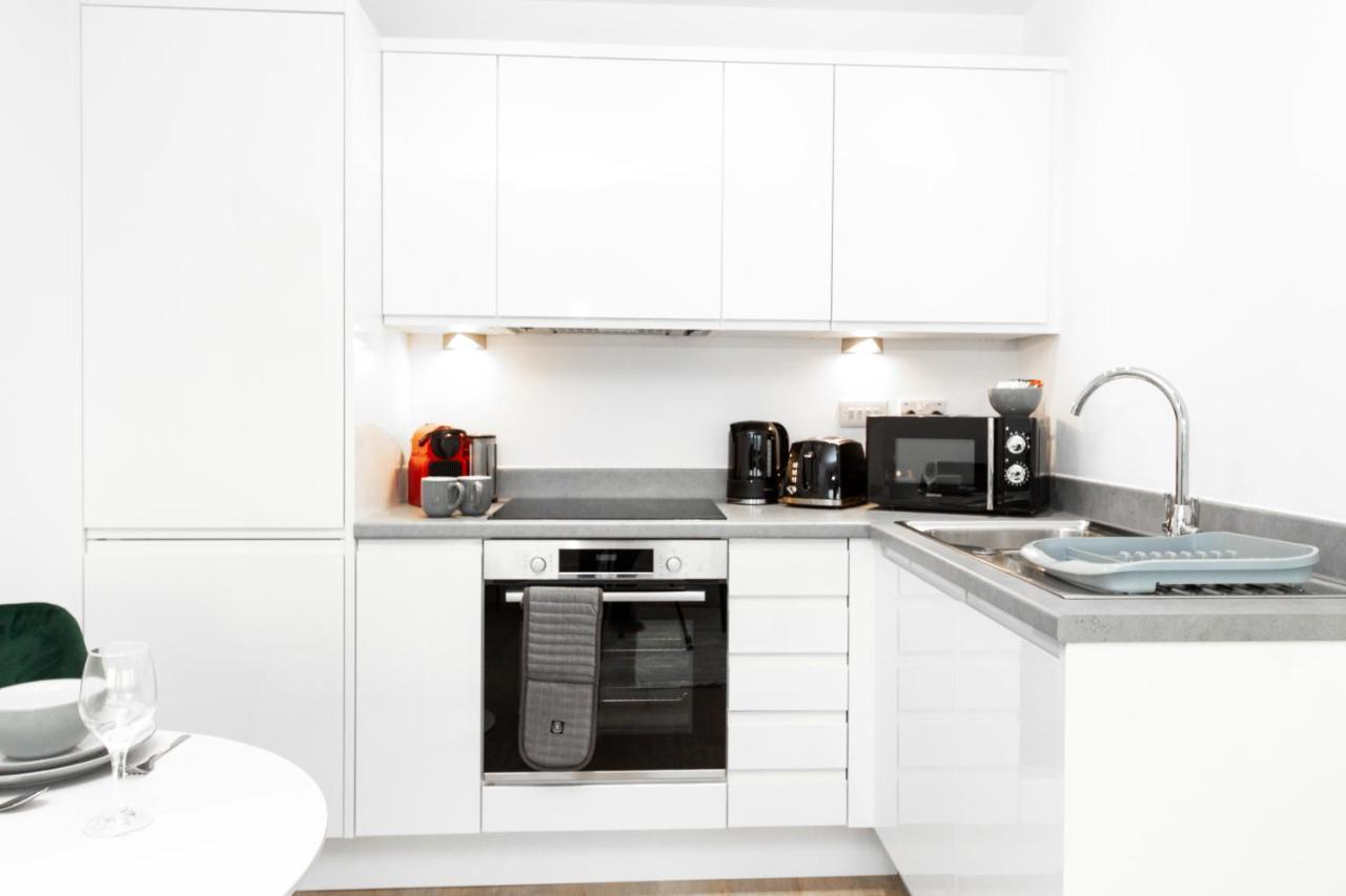 Stylish Studio Apt Overlooking Old Trafford Манчестер Екстер'єр фото