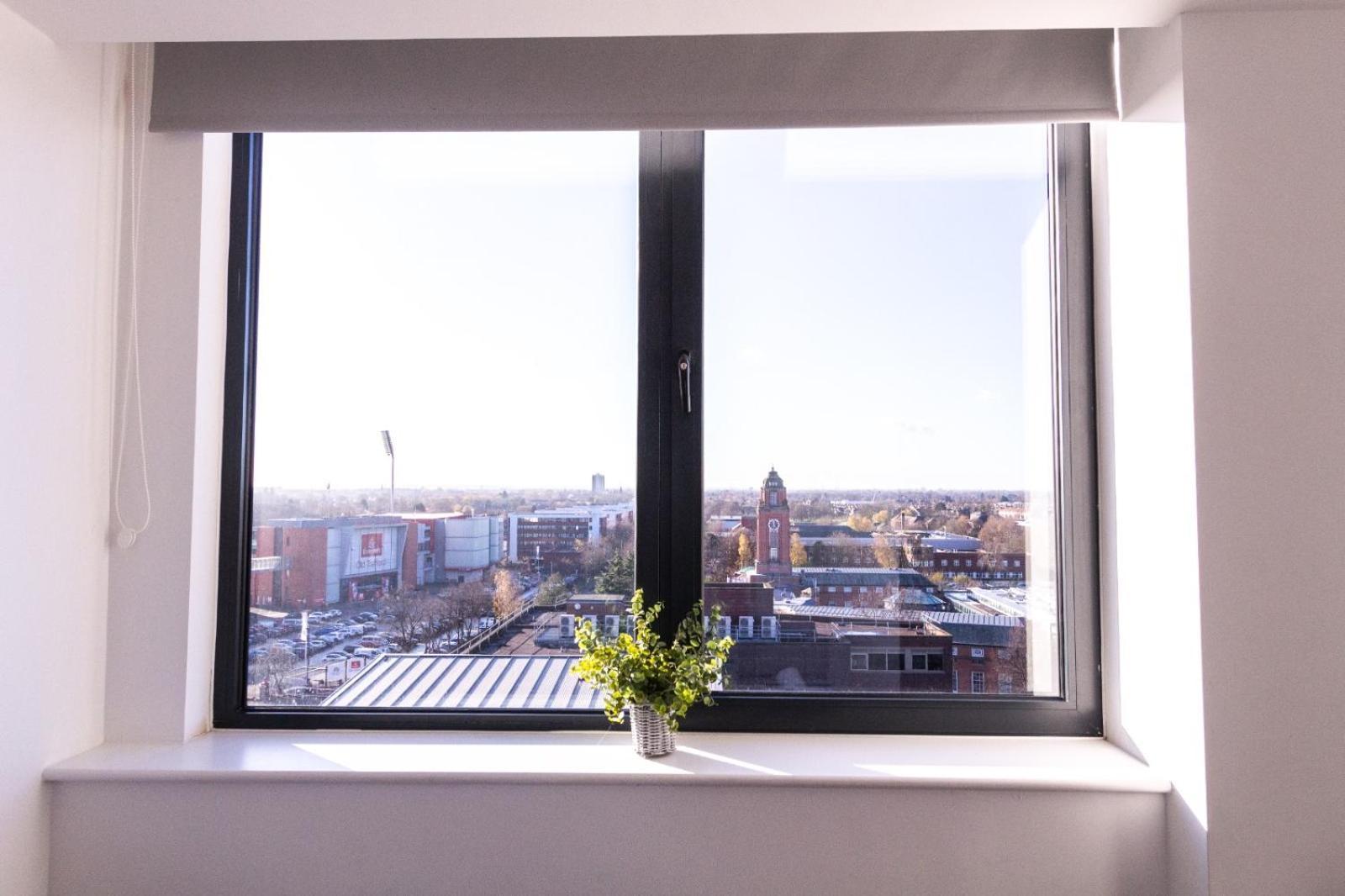 Stylish Studio Apt Overlooking Old Trafford Манчестер Екстер'єр фото